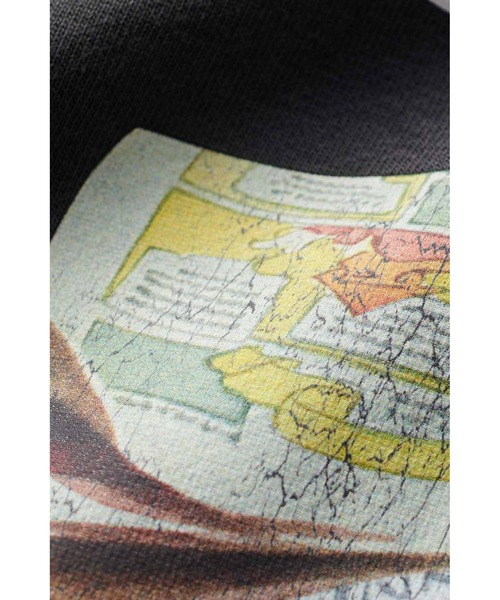 ＴＨＲＥＥ ＦＩＦＴＹ ＳＴＡＮＤＡＲＤ Ｓａｔｕｒｄａｙ Ｅｖｅｎｉｎｇ Ｐｏｓｔ ヴィンテージライクプリントトレーナー（スウェット）｜THREE FIFTY STANDARD（スリーフィフティースタンダード）