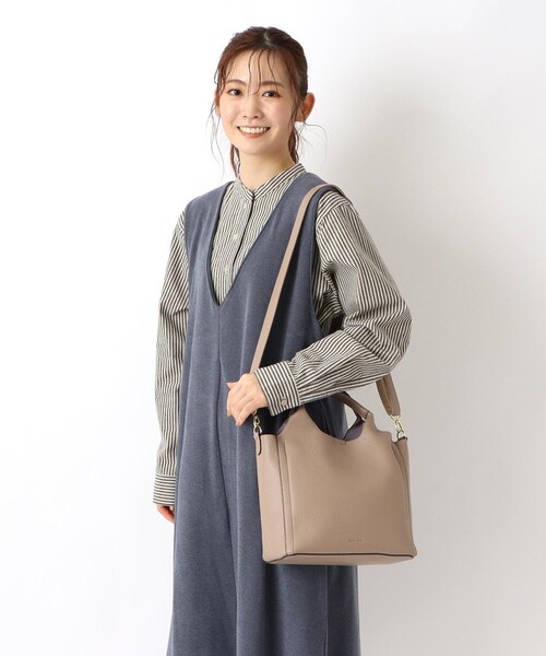 one'sterrace(ワンズテラス)の「Legato Largo レトロシボ2WAYトート(トートバッグ・レディース・ベージュ系9/ブラック系8/ダークブラウン系8・99)」の18枚目の写真