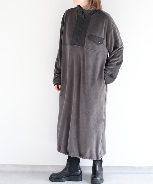 cepo(セポ)の「フリースハーフジップワンピース(ワンピース・レディース・オフホワイト/チャコール・FREE)」の3枚目の写真