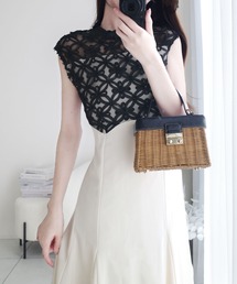 mily bilet（ミウィビレット）の「【mily bilet】華やか花モチーフが大人可愛い シアーレースノースリーブワンピース（ワンピース）」