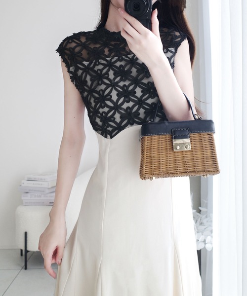 Bibiy アイボリー レース ノースリーブ ワンピース Bibiy アイボリー レース ノースリーブ ワンピース Bibiy アイボリー