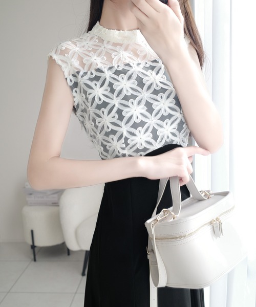 mily bilet(ミウィビレット)の「【mily bilet】華やか花モチーフが大人可愛い シアーレースノースリーブワンピース(ワンピース・レディース・ブラック/アイボリー・SMALL/X-LARGE/MEDIUM/LARGE)」の3枚目の写真