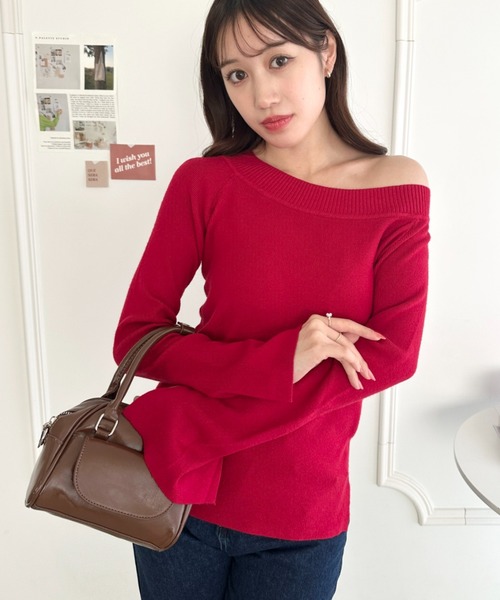 Loueme（ルエム）の「オフショルダーリブトップス（Tシャツ/カットソー・レディース・ブラック/レッド/グレー・FREE）」の3枚目の写真