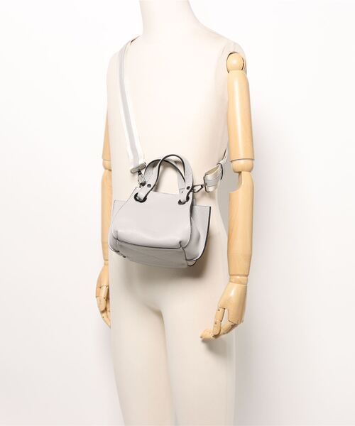 RIPANI（リパーニ）の「【RIPANI】シュリンクレザーミニハンドバッグ(Q56500)（ハンドバッグ・レディース・レッド/ライトグレー・ALL）」の6枚目の写真