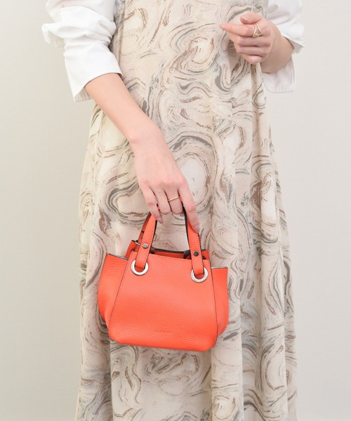 RIPANI（リパーニ）の「【RIPANI】シュリンクレザーミニハンドバッグ(Q56500)（ハンドバッグ・レディース・レッド/ライトグレー・ALL）」の7枚目の写真