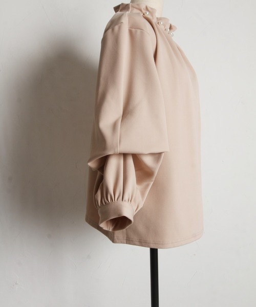 tocco closet(トッコ クローゼット)の「【ZOZO限定】ネックパールカルゼカットジョーゼット2WAYスリーブブラウス(シャツ/ブラウス・レディース・グレー/ブラック/ベージュ・M)」の14枚目の写真