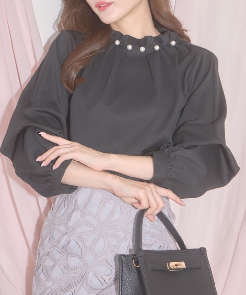 tocco closet(トッコ クローゼット)の「【ZOZO限定】ネックパールカルゼカットジョーゼット2WAYスリーブブラウス(シャツ/ブラウス・レディース・グレー/ブラック/ベージュ・M)」の16枚目の写真