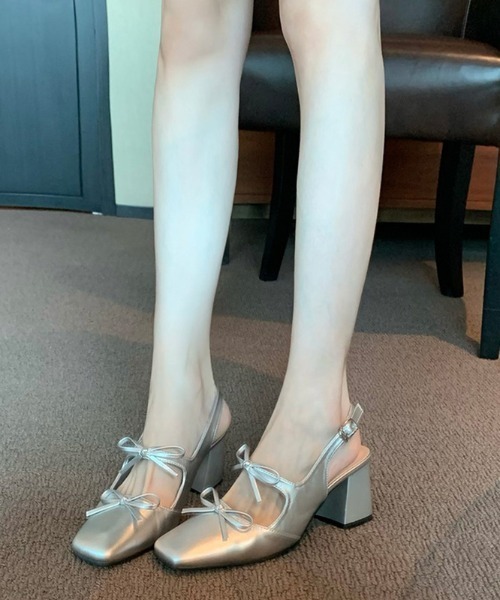 SHEPP（シープ）の「ダブルリボンバックストラップヒールパンプス（パンプス・レディース・ブラック/シルバー・L/M/S）」の4枚目の写真