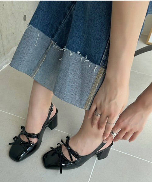 SHEPP（シープ）の「ダブルリボンバックストラップヒールパンプス（パンプス・レディース・ブラック/シルバー・L/M/S）」の11枚目の写真