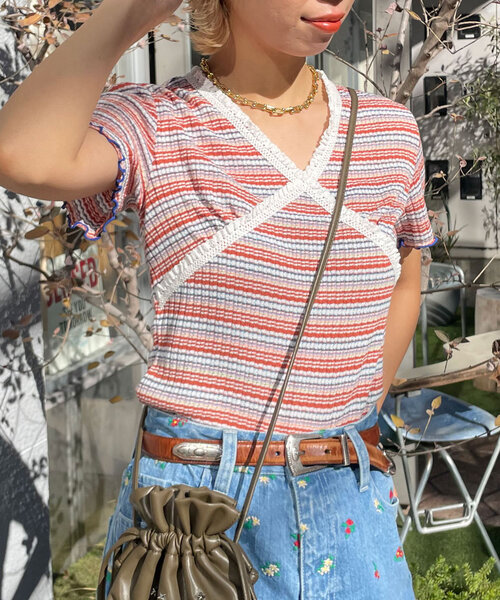 HELLO.SANFRANCISCO(ハローサンフランシスコ)の「【HELLO.SANFRANCISCO/ハローサンフランシスコ】マルチボーダーレースフリルトップス(Tシャツ/カットソー・レディース・ブルー/レッド・ONE SIZE)」の15枚目の写真