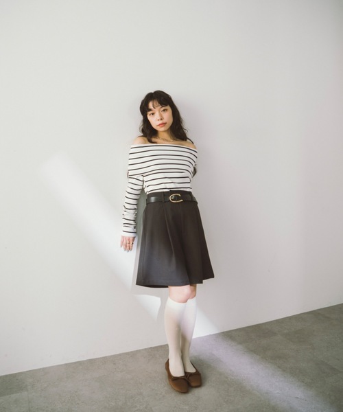 DRWCYS(ドロシーズ)の「タックハーフスラックス(その他パンツ・レディース・グレー/ベージュ・SMALL/MEDIUM)」の15枚目の写真