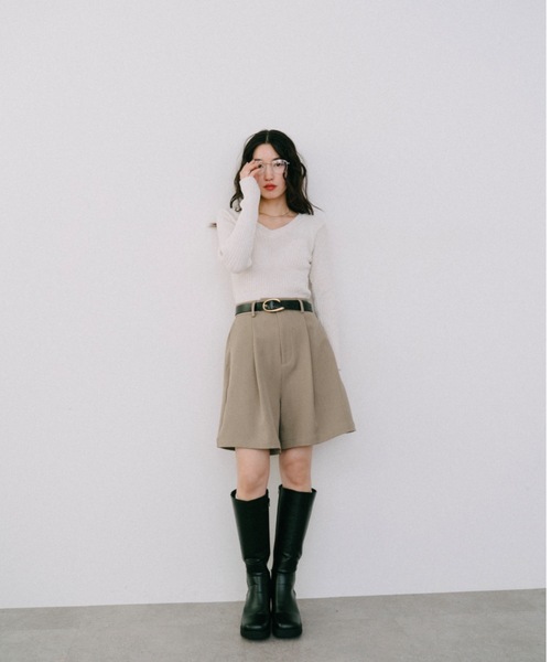 DRWCYS(ドロシーズ)の「タックハーフスラックス(その他パンツ・レディース・グレー/ベージュ・SMALL/MEDIUM)」の17枚目の写真