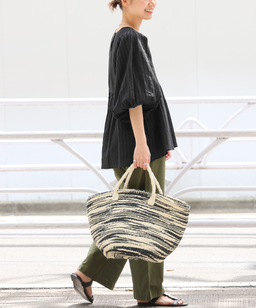 JOURNAL STANDARD relume(ジャーナルスタンダード レリューム)の「《追加》ドビーパフスリーブブラウス(シャツ/ブラウス・レディース・ブラック/ホワイト・FREE)」の5枚目の写真