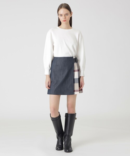 BLUE LABEL CRESTBRIDGE(ブルーレーベルクレストブリッジ)の「スラブシャンブレーデニムミニスカート(スカート・レディース・ダークネイビー/ベージュ/ブルー系その他4・38/36)」の11枚目の写真