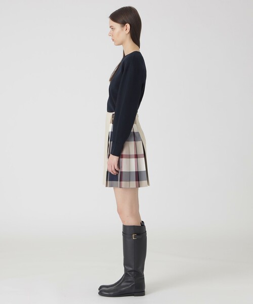 BLUE LABEL CRESTBRIDGE(ブルーレーベルクレストブリッジ)の「スラブシャンブレーデニムミニスカート(スカート・レディース・ダークネイビー/ベージュ/ブルー系その他4・38/36)」の19枚目の写真