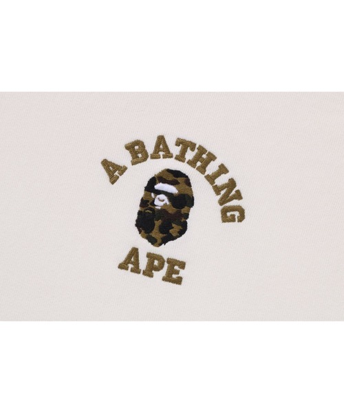 A BATHING APE（アベイシングエイプ）の「1ST CAMO COLLEGE LOGO RELAXED FIT PULLOVER HOODIE（パーカー・メンズ・ネイビー/オリーブ/アイボリー・MEDIUM/SMALL/XX-LARGE/X-LARGE/LARGE）」の7枚目の写真