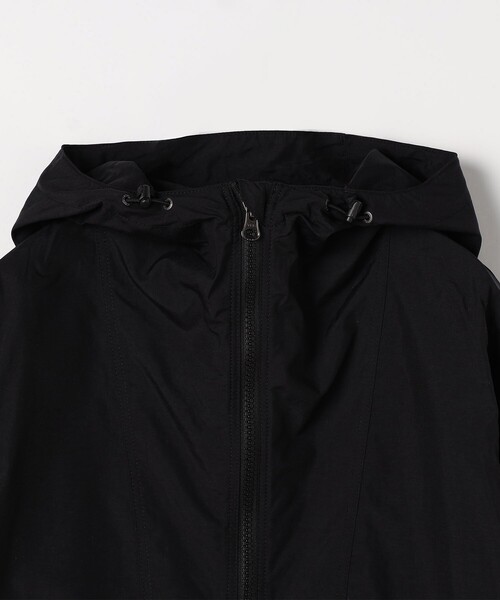 FREAK'S STORE(フリークスストア)の「限定展開 THE NORTH FACE/ザ・ノース・フェイス Compact Jacket/コンパクト ジャケット(NPW72230)(ナイロンジャケット・レディース・ブラック/ブルー/オフホワイト・MEDIUM/LARGE)」の7枚目の写真