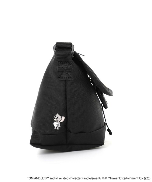Manhattan Portage（マンハッタンポーテージ）の「Manhattan Portage/マンハッタンポーテージ ショルダーバッグ Nylon Messenger Bag Flap Zipper Pocket TOM＆JERRY 85TH MP1603FZPTJ（ショルダーバッグ・メンズ・ブラック×レッド・FREE）」の14枚目の写真