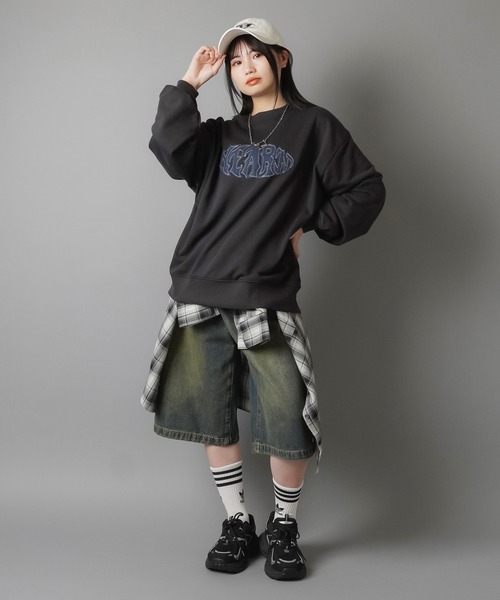 SPINNS（スピンズ）の「オーバーサイズビッグチェックシャツ（シャツ/ブラウス・レディース・ブラック/ブラウン/ネイビー・ONESIZE）」の19枚目の写真