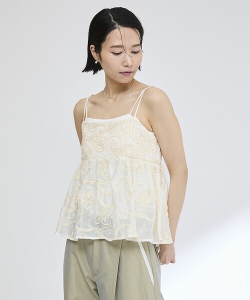 Firsthand(ファーストハンド)の「Firsthand/ファーストハンド コード刺繍チュールキャミソールトップス(キャミソール・レディース・オフホワイト/ブラック・FREE)」の17枚目の写真