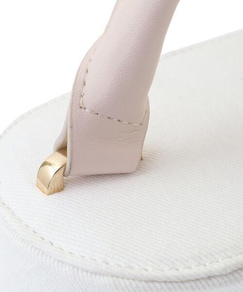 Maison de FLEUR(メゾンドフルール)の「EC限定デニムキューブショルダーバッグ(ショルダーバッグ・レディース・ホワイト・FREE)」の10枚目の写真