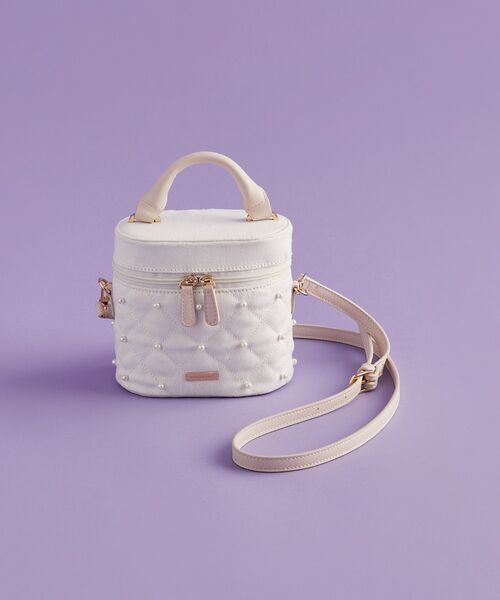 Maison de FLEUR(メゾンドフルール)の「EC限定デニムキューブショルダーバッグ(ショルダーバッグ・レディース・ホワイト・FREE)」の1枚目の写真