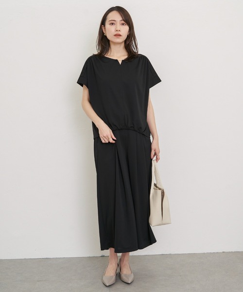 ikka（イッカ）の「【接触冷感／セットアップ対応】GOKU楽冷感さらっとプルオーバー（Tシャツ/カットソー・レディース・オフホワイト/ブラック/ネイビー/ベージュ・M/L/S）」の18枚目の写真