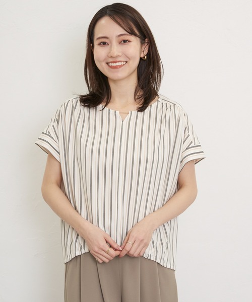 ikka（イッカ）の「【接触冷感／セットアップ対応】GOKU楽冷感さらっとプルオーバー（Tシャツ/カットソー・レディース・オフホワイト/ブラック/ネイビー/ベージュ・M/L/S）」の22枚目の写真