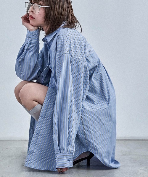 Fashion Letter(ファッションレター)の「オーバーサイズ ストライプシャツ(シャツ/ブラウス・レディース・ピンク/ブルー・M)」の2枚目の写真
