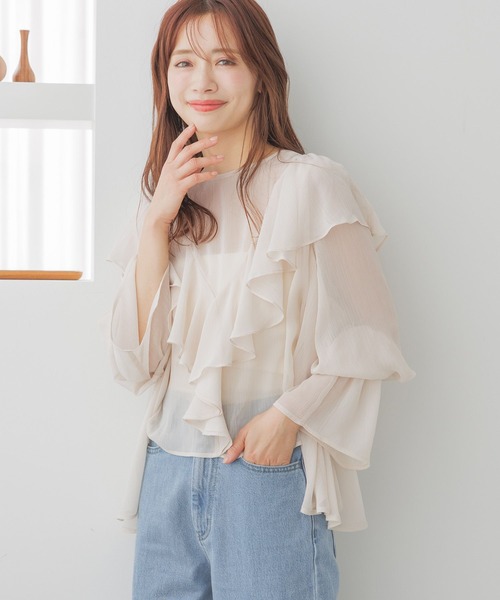 mysty woman（ミスティウーマン）の「【MiO企画】楊柳フリルブラウス2 329022（シャツ/ブラウス・レディース・オフホワイト/ブルー/ブラック/ライトピンク・FREE）」の11枚目の写真