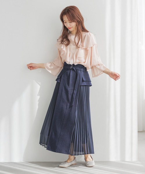 mysty woman（ミスティウーマン）の「【MiO企画】楊柳フリルブラウス2 329022（シャツ/ブラウス・レディース・オフホワイト/ブルー/ブラック/ライトピンク・FREE）」の22枚目の写真