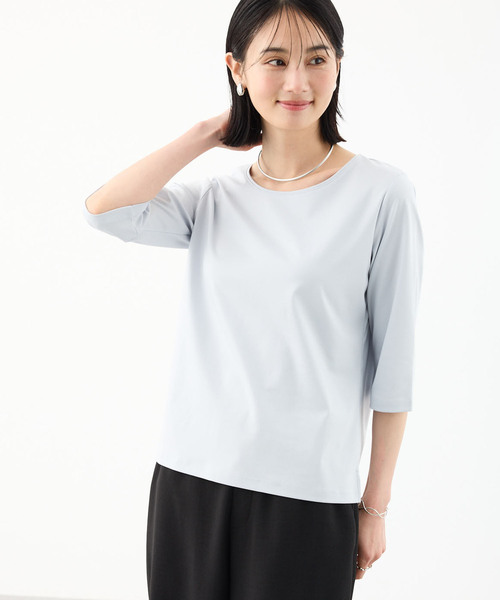 A/C DESIGN BY ALPHA CUBIC（エーシーデザインバイアルファキュービック）の「【接触冷感・UVカット】スムースカットソーTシャツ（Tシャツ/カットソー・レディース・サックスブルー/ブラック/ライトグレー/オフホワイト・M/LL/L）」の4枚目の写真