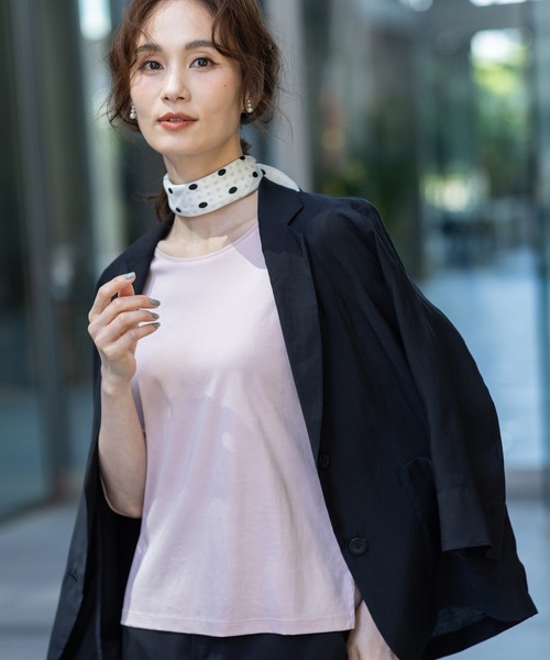 A/C DESIGN BY ALPHA CUBIC(エーシーデザインバイアルファキュービック)の「スムースカットソー【スゴつや・UVカット・接触冷感・綿100%・大きいサイズあり】(Tシャツ/カットソー・レディース・サックスブルー/ブラック/ライトグレー/オフホワイト/ピンク・M/LL/L/3L)」の12枚目の写真