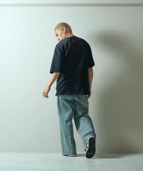 JORDAN BRAND（ジョーダンブランド）の「ジョーダン ブランド メンズ スニーカー パッチ Tシャツ / Jordan Brand Men's Sneaker Patch T-Shirt HJ2326-010 Black（Tシャツ/カットソー・メンズ・ブラック・S/XL/L/M/2XL）」の13枚目の写真