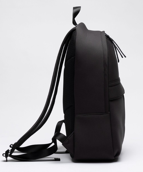 EDITA.（エディータ）の「ネオプレン ヘルメットリュック　通勤 / 通学（バックパック/リュック・レディース・ライトグレー/スミクロ・FREE）」の9枚目の写真