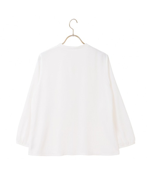 AOYAMA（アオヤマ）の「【6色から選べる！一枚でも透けにくい】長袖ボウタイブラウス/ホワイト/ベージュ/ラベンダー/ネイビー/ブラック/ブラウン｜通勤＆オフィス＆入卒＆セレモニー＆オケージョン｜手洗い可能｜〈オフィスでもお休みの日でも〉（シャツ/ブラウス・レディース・ベージュ/ホワイト/ラベンダー/ネイビー/ブラウン/ブラック・M/L/S/LL）」の8枚目の写真