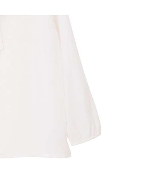 AOYAMA（アオヤマ）の「【6色から選べる！一枚でも透けにくい】長袖ボウタイブラウス/ホワイト/ベージュ/ラベンダー/ネイビー/ブラック/ブラウン｜通勤＆オフィス＆入卒＆セレモニー＆オケージョン｜手洗い可能｜〈オフィスでもお休みの日でも〉（シャツ/ブラウス・レディース・ベージュ/ホワイト/ラベンダー/ネイビー/ブラウン/ブラック・M/L/S/LL）」の11枚目の写真