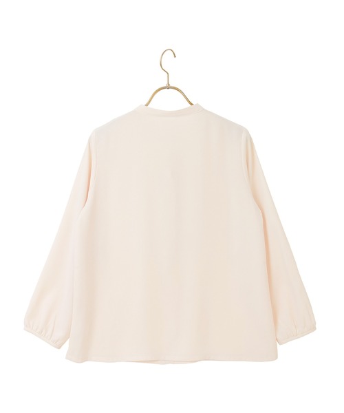 AOYAMA（アオヤマ）の「【6色から選べる！一枚でも透けにくい】長袖ボウタイブラウス/ホワイト/ベージュ/ラベンダー/ネイビー/ブラック/ブラウン｜通勤＆オフィス＆入卒＆セレモニー＆オケージョン｜手洗い可能｜〈オフィスでもお休みの日でも〉（シャツ/ブラウス・レディース・ベージュ/ホワイト/ラベンダー/ネイビー/ブラウン/ブラック・M/L/S/LL）」の15枚目の写真