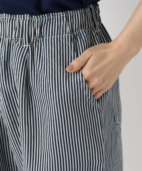 one'sterrace(ワンズテラス)の「インディゴ染め 10分丈テーパードパンツ(その他パンツ・レディース・アイボリー系8/ネイビー系5・02)」の7枚目の写真