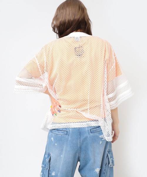 RNA(アールエヌエー)の「M2477 アップリケメッシュオーバーT(Tシャツ/カットソー・レディース・オレンジ/ホワイト/ブラック・MEDIUM)」の5枚目の写真