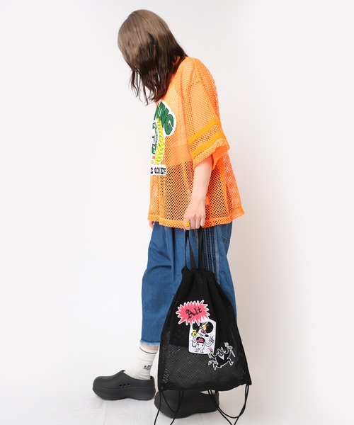 RNA(アールエヌエー)の「M2477 アップリケメッシュオーバーT(Tシャツ/カットソー・レディース・オレンジ/ホワイト/ブラック・MEDIUM)」の17枚目の写真