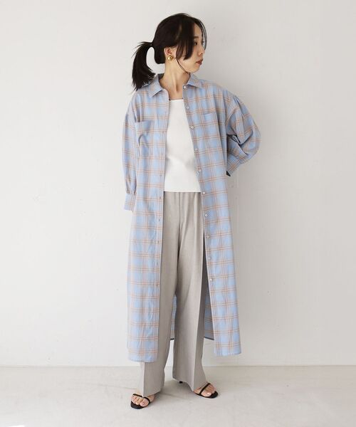 le.coeur blanc（ルクールブラン）の「シアーチェックシャツワンピース（シャツワンピース・レディース・ベージュ系その他2/ブルー系その他2/ブラック系その他・38）」の3枚目の写真
