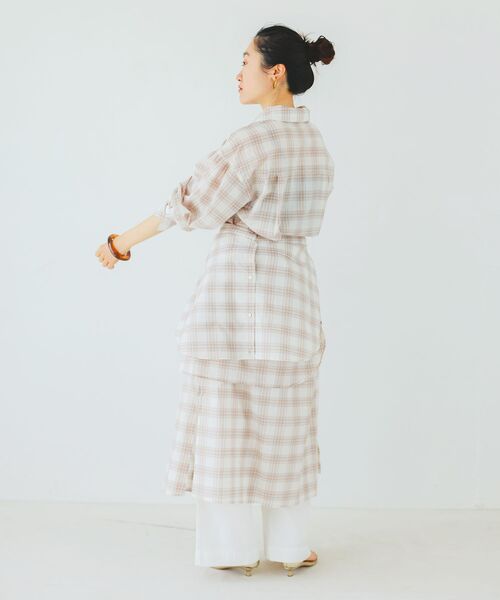 le.coeur blanc（ルクールブラン）の「シアーチェックシャツワンピース（シャツワンピース・レディース・ベージュ系その他2/ブルー系その他2/ブラック系その他・38）」の12枚目の写真