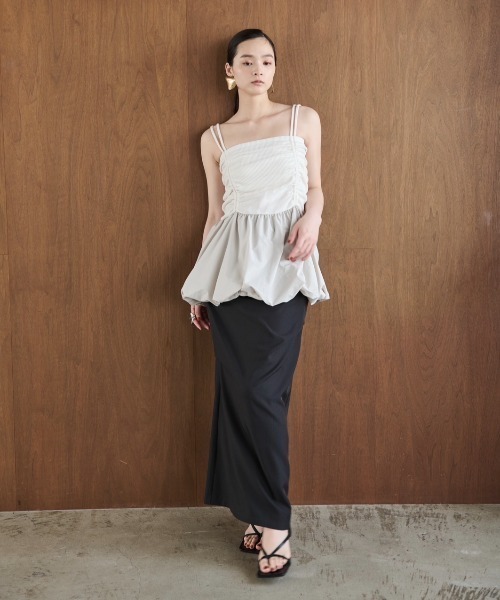 AIC.（エーアイシー）の「シャーリングバルーンキャミソール（キャミソール・レディース・アイボリー/チャコールグレー・FREE）」の10枚目の写真