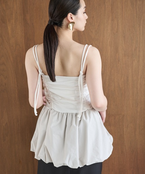 AIC.（エーアイシー）の「シャーリングバルーンキャミソール（キャミソール・レディース・アイボリー/チャコールグレー・FREE）」の7枚目の写真