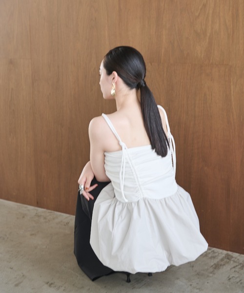 AIC.（エーアイシー）の「シャーリングバルーンキャミソール（キャミソール・レディース・アイボリー/チャコールグレー・FREE）」の8枚目の写真