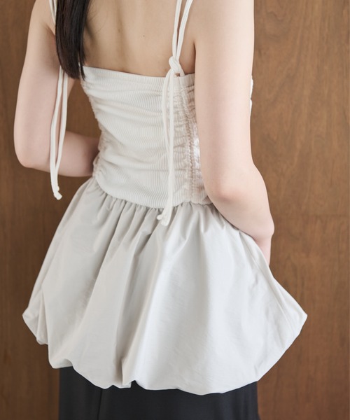 AIC.（エーアイシー）の「シャーリングバルーンキャミソール（キャミソール・レディース・アイボリー/チャコールグレー・FREE）」の15枚目の写真