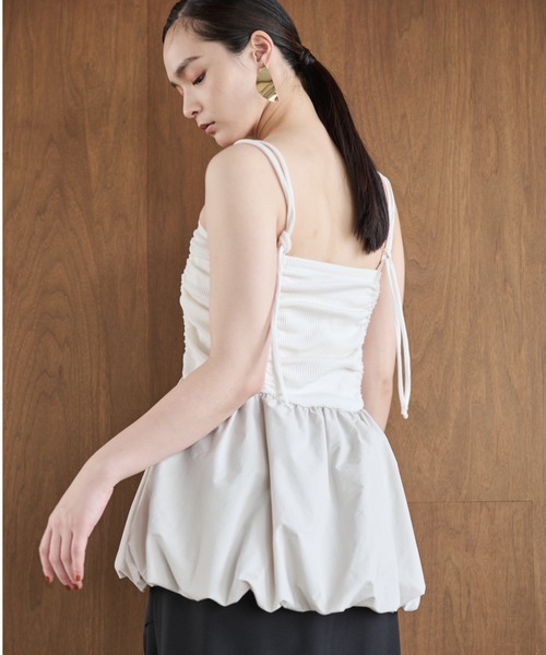 AIC.（エーアイシー）の「シャーリングバルーンキャミソール（キャミソール・レディース・アイボリー/チャコールグレー・FREE）」の6枚目の写真