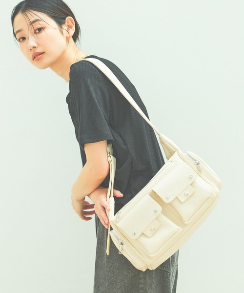☆キムボラ着用☆【RAIVE】☆Mila Smal.l☆バッグ☆関税込☆ ☆キムボラ着用☆【RAIVE】☆Mila Smal.l☆バッグ☆関税込