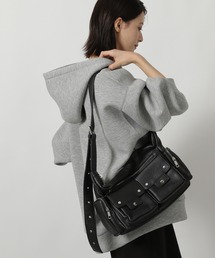 LAKOLE | ZIPコンビポケットワンショルダーバッグ / 495400(ショルダーバッグ)
